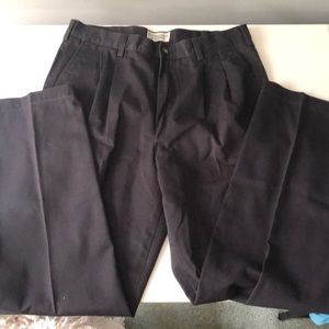 Roundtree and Yorke khaki pants